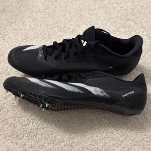 Black and White Sprinting Shoes